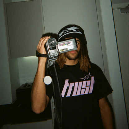 TRUST TEE [BLACK/PINK]