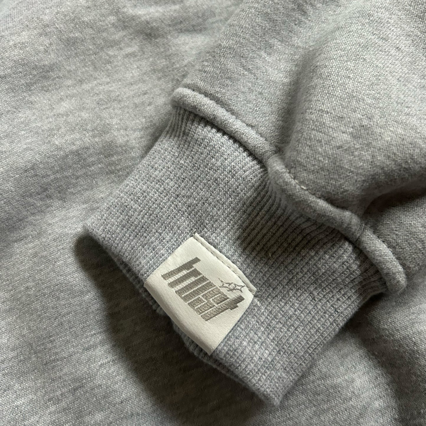 EMBROIDERED ZIPPER HOODIE [GREY]